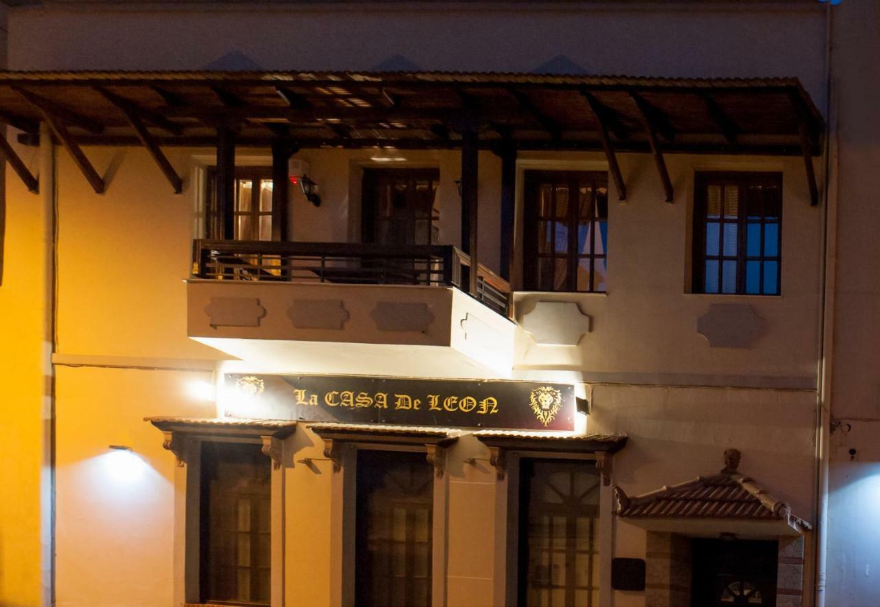Platos's Academy 100m² *