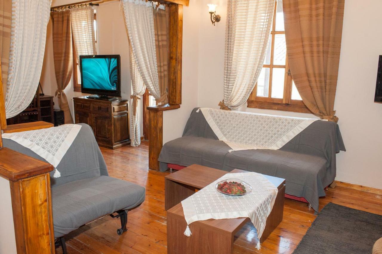 Platos's Academy 100m² Apartment Athens